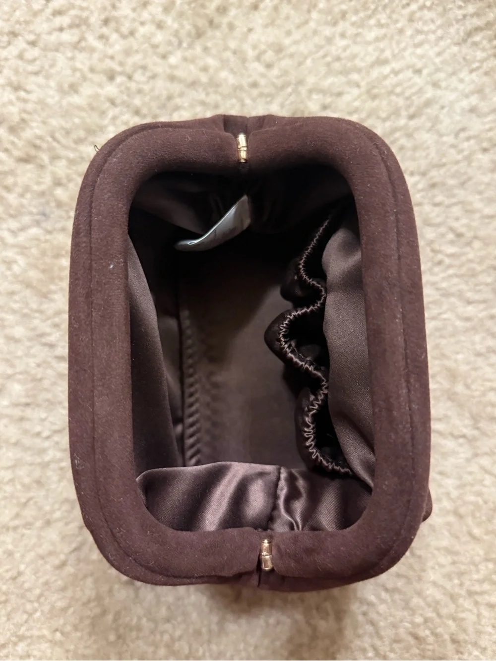Gisou Limited Edition Pouch (Fall 2025) VERY RARE & HTF, PRICE FIRM